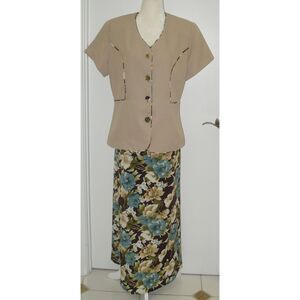 CELLY K Women 2 PC Skirt Suit Size 12 Beige jacket & Multicolor A Line Skirt